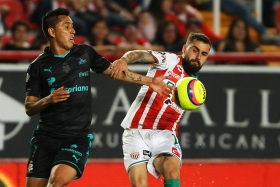 Santos ganó y es líder general