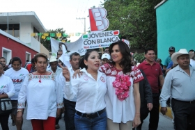 Recuperar dignidad, respeto y libertad ofrece Blanca Alcalá