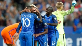 Francia goleó a Holanda rumbo a Rusia 2018