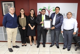 Reciben certificación