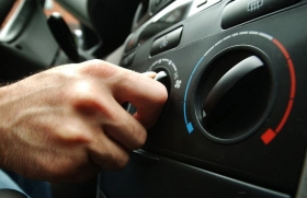 Una temperatura de 35°C en el interior de un vehículo puede constituir un peligro.