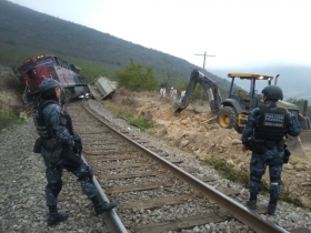 La Policía Federal, división Gendarmería, acudió a resguardar la carga 