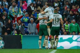 Santos gana en casa a Puebla