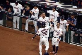J3 Serie Mundial: Astros pone la serie 2-1