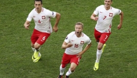 Polonia también se mete a octavos