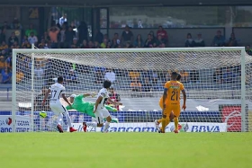 Pumas derrota al campeón Tigres