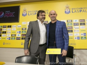 Jémez presentado con UD las Palmas; buscará no descender