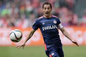 Andrés Guardado regresó a las canchas con el PSV.