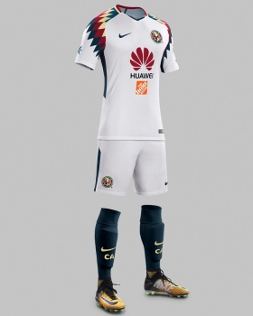 América presenta uniforme de visita