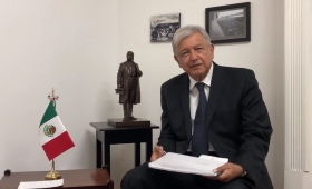 Si se reducen costos, podría continuar aeropuerto en Texcoco: AMLO